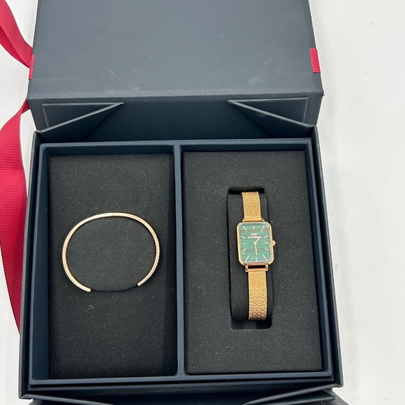Women’s Daniel Wellington, Quadro Evergold watch with Green dial/gold bracelet main image 8